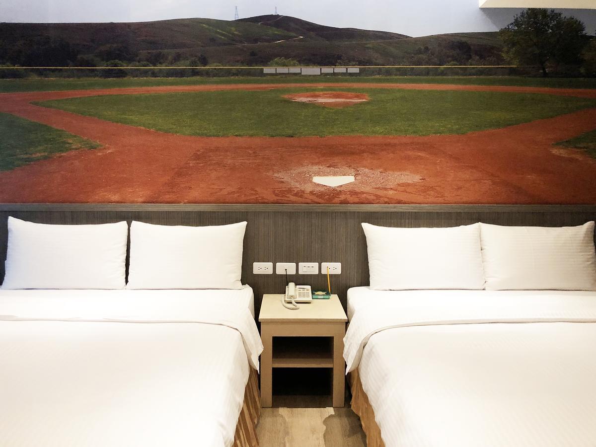 גאושיונג La Hotel-Baseball Theme Hall מראה חיצוני תמונה